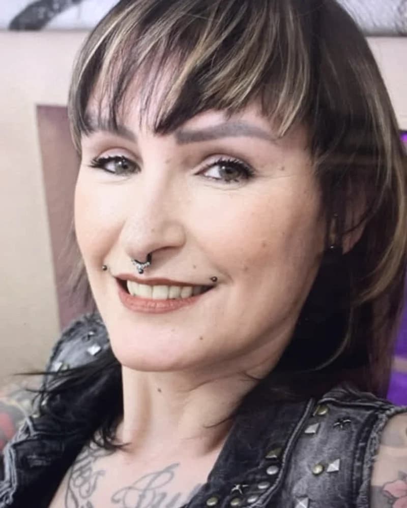 Kundin nach Schnitt, Farbe und Make-up von Michaela Gruber